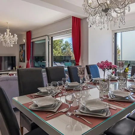 Ferienhaus Fur 9 Personen Und 1 Kind In Sibenik, Dalmatien Norddalmatien Дом отдыха *