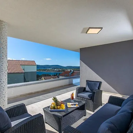 Дом отдыха Ferienhaus Fur 9 Personen Und 1 Kind In Sibenik, Dalmatien Norddalmatien *